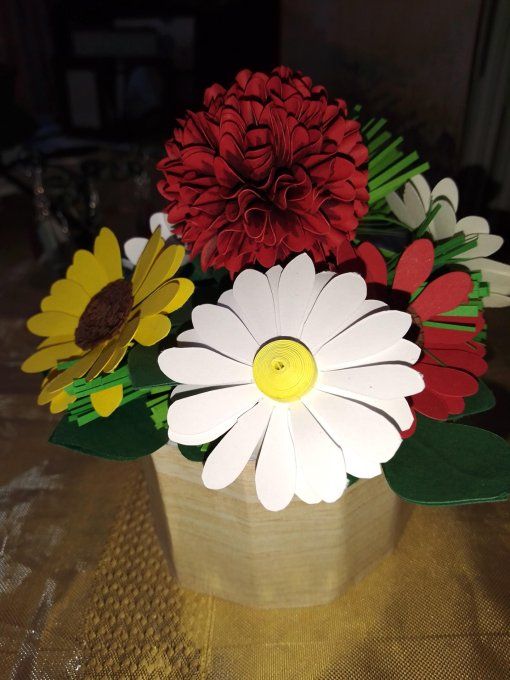 L'Herbier Éternel : Compositions Sculpturales & Couronnes du Solstice